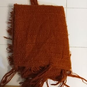 RUSTY COLORED SHRUG/PONCHO